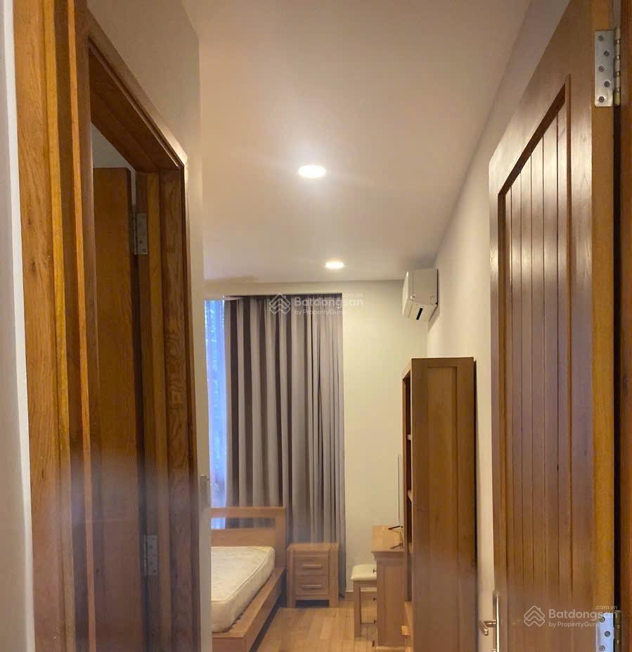 Villa rivieria cove for rent (4brs+1) 4wc  villa for rent near global city