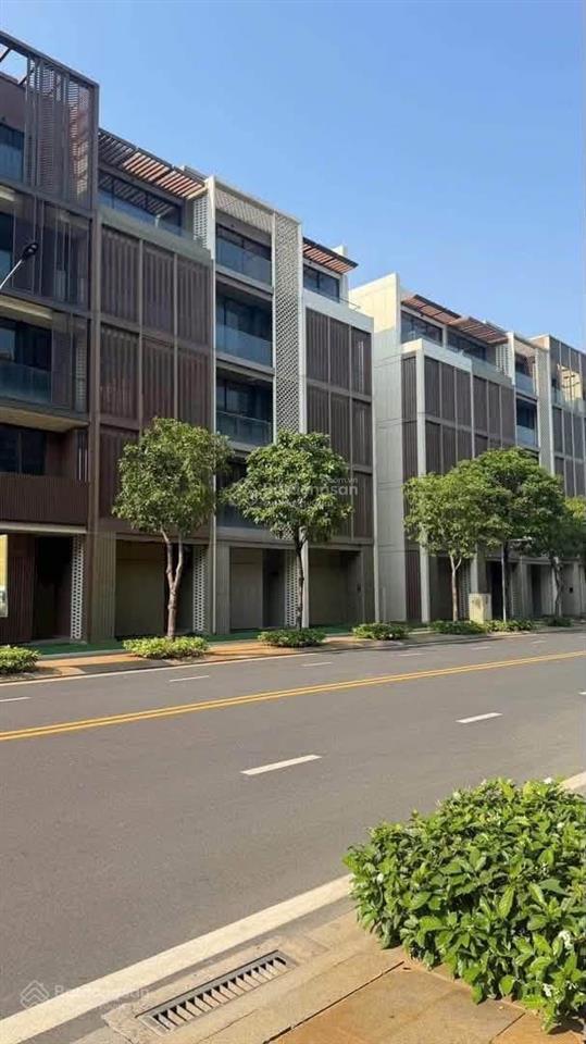 Quận 2  khu global city  cho thuê nhà global city nguyên căn 5 tầng có thang máy