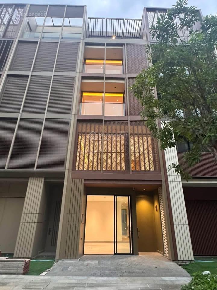 Khu global city  cho thuê nhà nguyên căn mới 100% 9pn  5wc full nội thất hoặc nhà trống cơ bản
