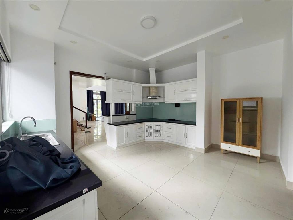 Quận 9 giáp quận 2 bán biệt thự riviera cove đơn lập như hình gần global city