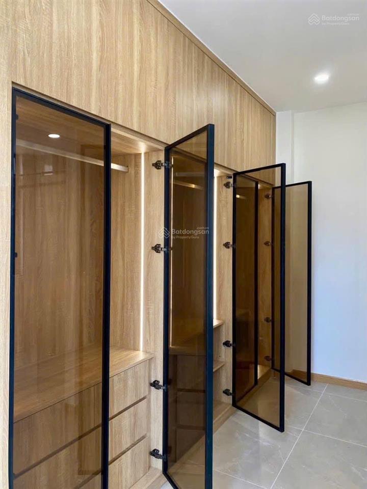 Quận 9 (giáp quận 2)  cho thuê biệt thự liên phường gần khu global city  size 4pn 3wc