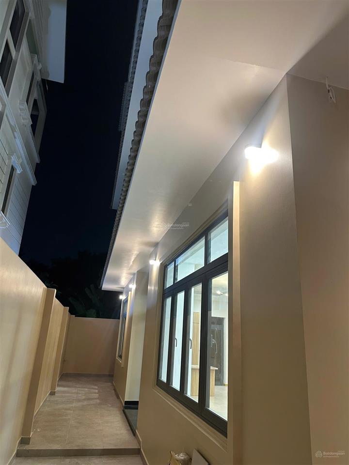 Cho thuê biệt thự liên phường, biệt thự đơn lập gần global city  size 4pn 3wc