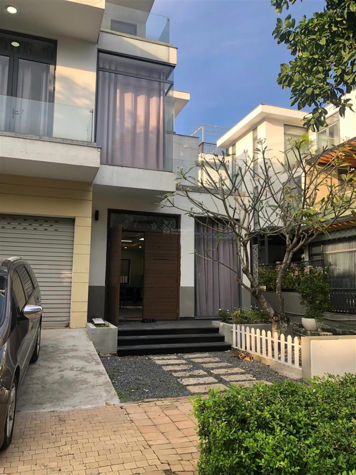 Quận 9 (giáp quận 2) cho thuê lucasta cho thuê biệt thự lucasta khang điền 5pn 