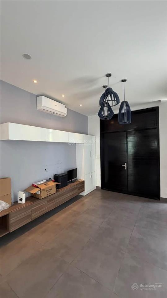 Cho thuê biệt thự villa lucasta khang điền 5pn 4wc 200m2 gần global city
