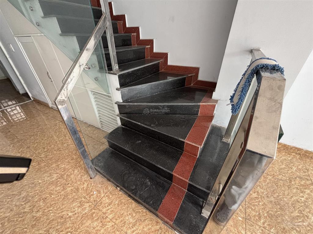 Nhà 5 phòng ngủ , toilet riêng | có xuất hoá đơn