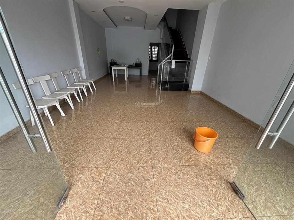 Nhà 5 phòng ngủ , toilet riêng | có xuất hoá đơn