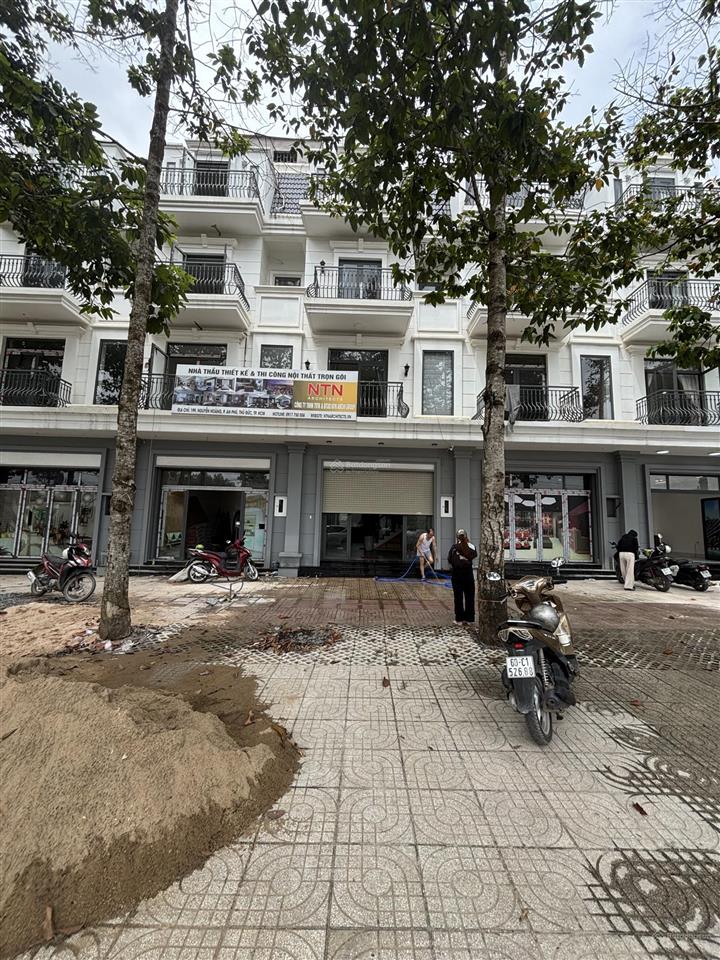 Nhà cho thuê full nội thất cao cấp tại stc long thành | 6 phòng ngủ