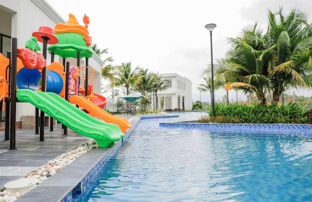 Siêu rẻ! bán lô đất nền mt vành đai 4, đức hòa, dt 85m2. giá chốt 1,6 tỷ có shr  công chứng ngay