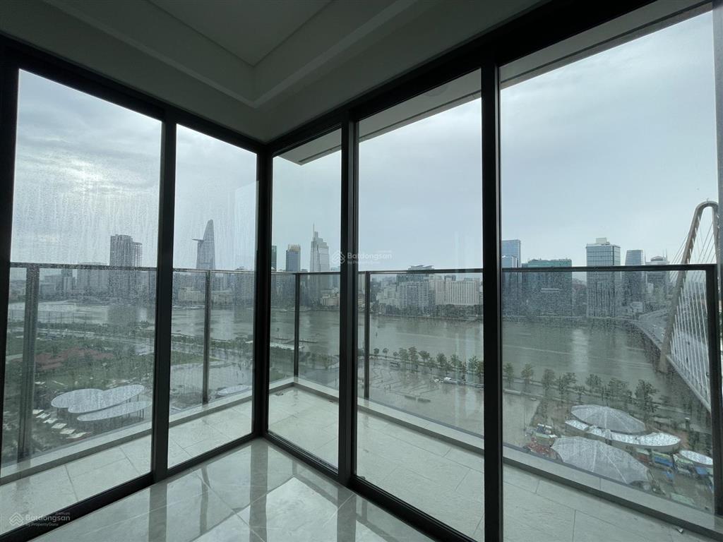 Căn 3pn có thang máu riêng tầng cao giá tốt nhất opera  căn spa siêu hiếm không mua bỏ lỡ giá tốt