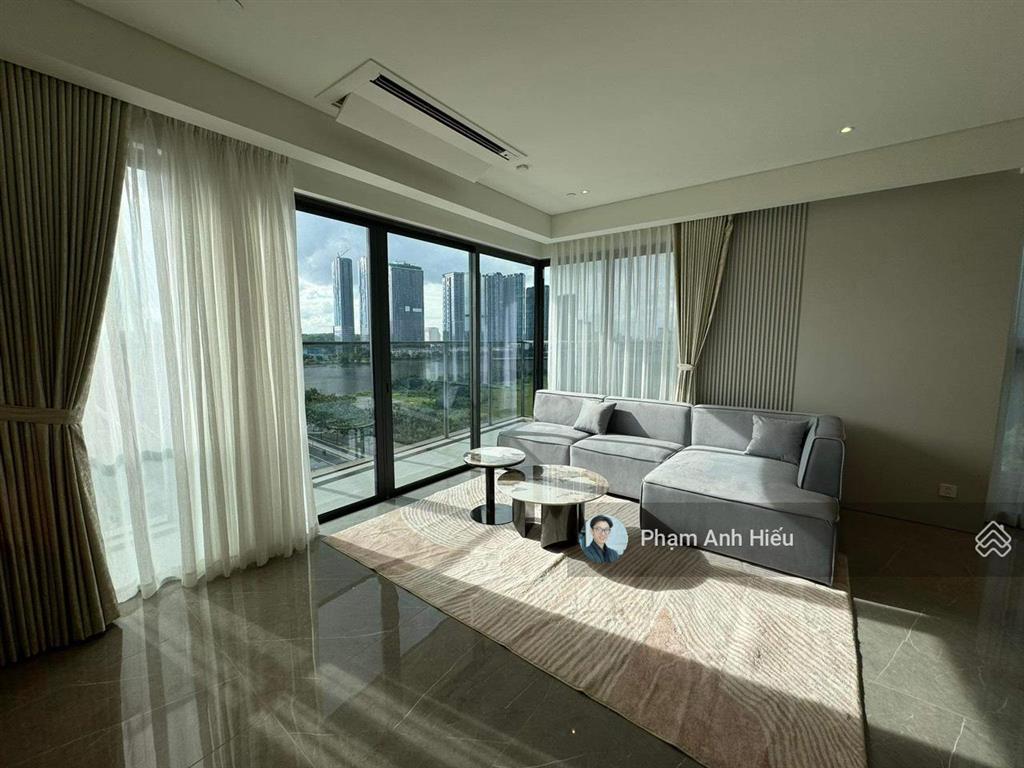 Căn 4pn có thang máy riêng, sảnh riêng tầng trung cao, có vị trí đẹp nhất tại opera thủ thiêm