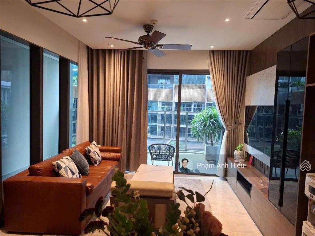 2pn diện tích siêu lớn full nội thất có thêm suất đậu ô tô vĩnh viễn trị giá 1.5 tỷ