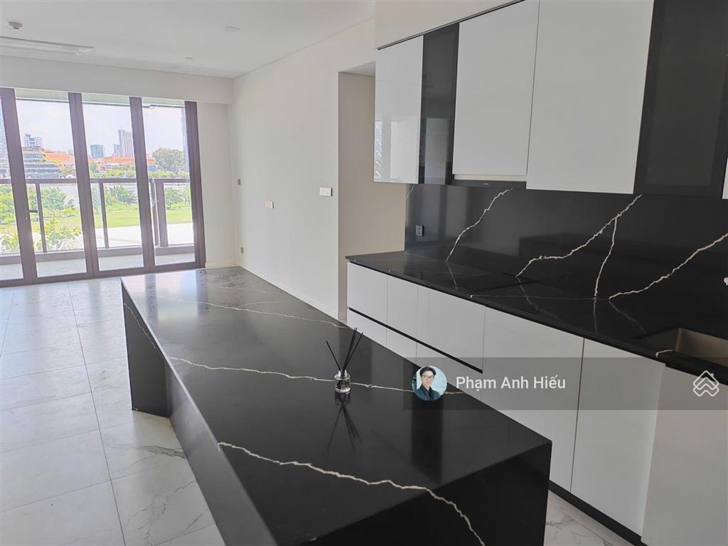 4pn giá tốt tại thủ thiêm  view trực diện sông sài gòn và quận 1 không bị chắn