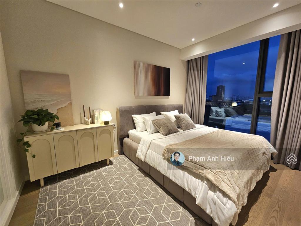 2pn giá chỉ 28 tỷ view nhìn cầu đi bộ, q1 và sông sài gòn cực nét không bị che