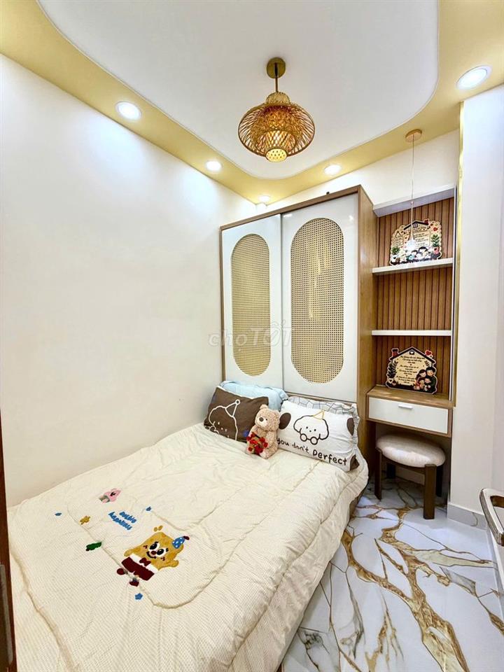 Bán nhà gần chợ Phạm Văn Hai Tân Bình 