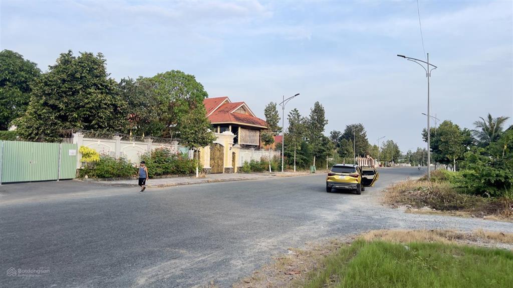 Bán gấp mảnh đất siêu đẹp 2500m2 full thổ  trường an vĩnh long (đã có sơ đồ phân 22 lô) chỉ 37 tỷ