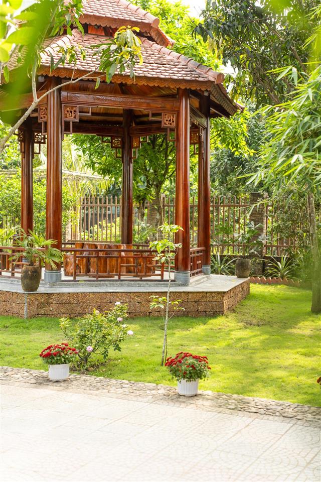 Bán đất có nhà vườn 6000m2, 946m2 đất ở gần đường hoàng văn thái, đà nẵng, sát kdl bà nà giá đầu tư