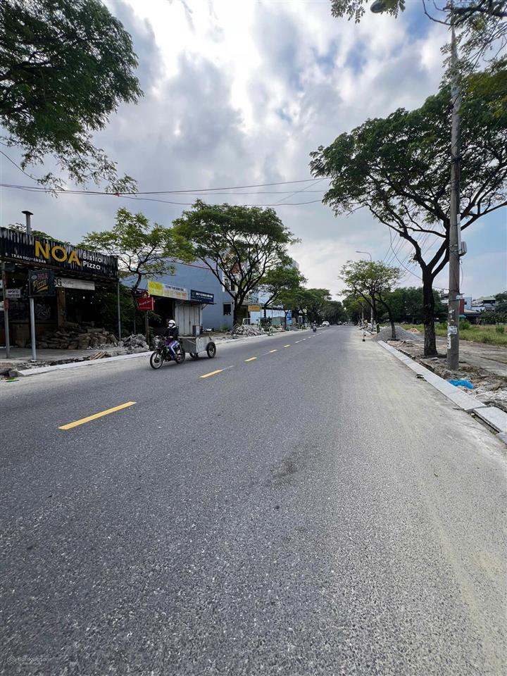 Siêu phẩm lô góc trần nguyên đán, sát nguyễn sinh sắc