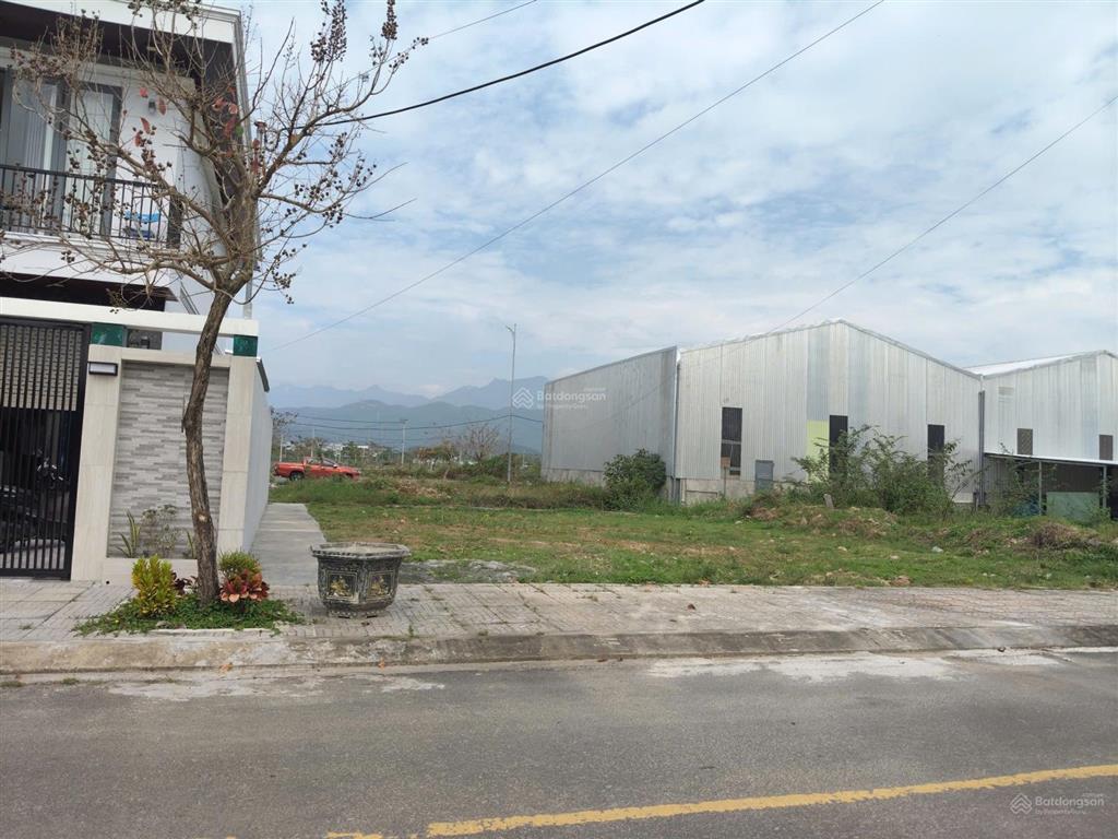 Bán nhanh đất xây biệt thự lakeside liên chiểu giá tốt dt 300m2