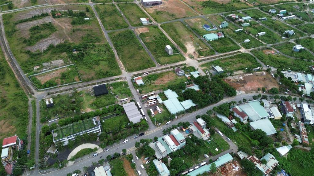 Bán đất ở ngay biệt thự nhà vườn hòa ninh dưới chân núi bà nà, có nhiều khách du lịch, gần ktmtd