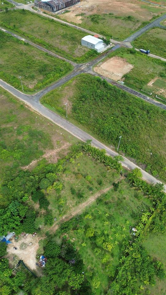 Bán đất ở ngay biệt thự nhà vườn hòa ninh dưới chân núi bà nà, có nhiều khách du lịch, gần ktmtd