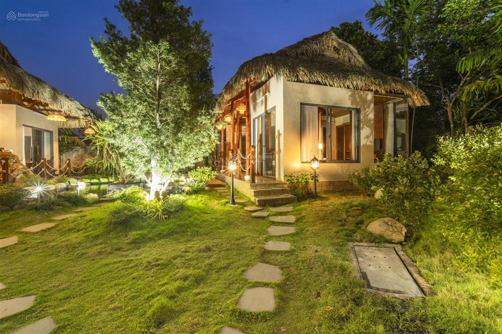 Bán villa nghỉ dưỡng 4000m2 có 15 phòng lưu trú gần bà nà hills  doanh thu 200tr/tháng]