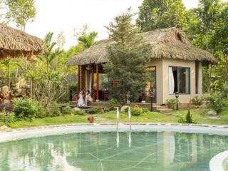 Bán villa nghỉ dưỡng 4000m2 có 15 phòng lưu trú gần bà nà hills  doanh thu 200tr/tháng]