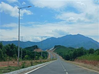 Cần bán lô đất 3000m2 gần đường lớn gần chợ trường học, thuận tiện duy chuyển làm vườn đẹp