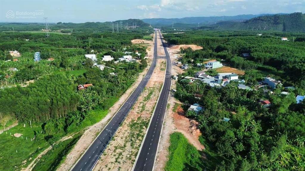 Bán gấp lô đất vườn 1500m2 có 140m đất ở đối diện khu công nghiệp hòa ninh, tp đà nẵng, chỉ 2 tỷ