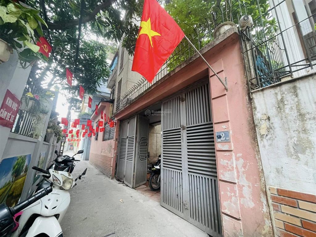 Bán đất tặng nhà 3 tầng, trung tâm đống đa, 218m2, lô góc, mt 13m. giá 35 tỷ