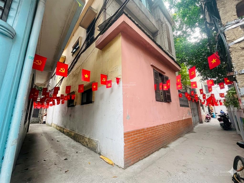 Bán đất tặng nhà 3 tầng, trung tâm đống đa, 218m2, lô góc, mt 13m. giá 35 tỷ