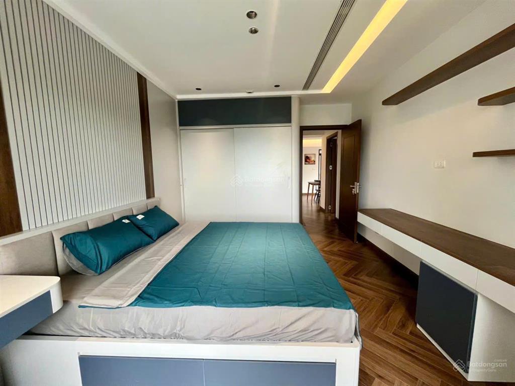 Bán căn hộ 4 phòng ngủ  183m2 tòa ct4 vimeco nguyễn chánh cầu giấy giá thấp hơn thị trường 1 tỷ