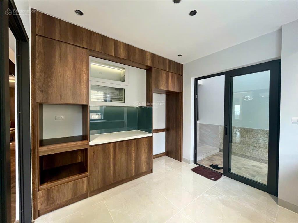 Bán căn hộ 4 phòng ngủ tại golden palace 141.92m2 giá bán 11 tỷ 0867 672 ***