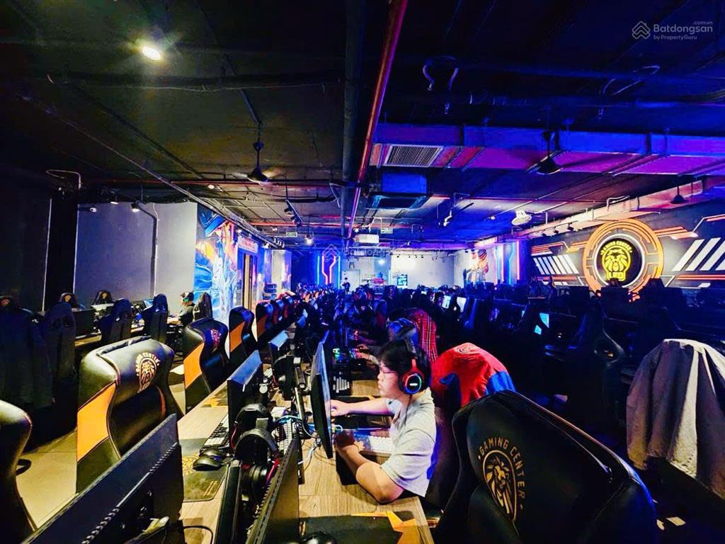 Bán tòa văn phòng 139 đường cầu giấy 11 tầng gần 500m2 mặt tiền 15m doanh thu 30 tỷ/ năm 399 tỷ