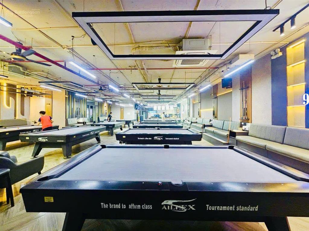 Bán tòa văn phòng 139 đường cầu giấy 11 tầng gần 500m2 mặt tiền 15m doanh thu 30 tỷ/ năm 399 tỷ