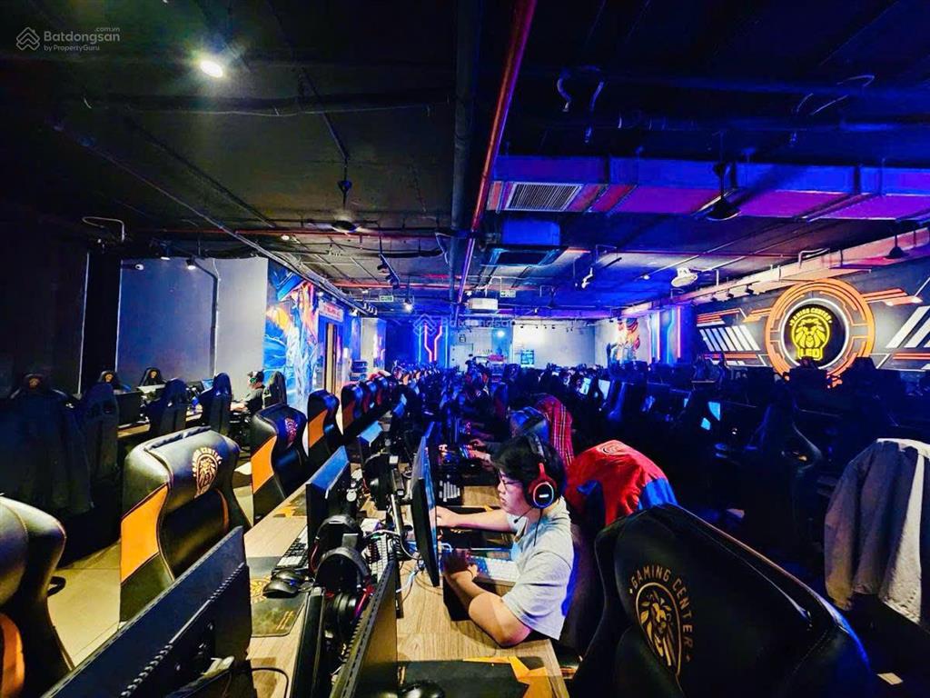 Bán tòa văn phòng 139 đường cầu giấy 11 tầng gần 500m2 mặt tiền 15m doanh thu 30 tỷ/ năm 399 tỷ