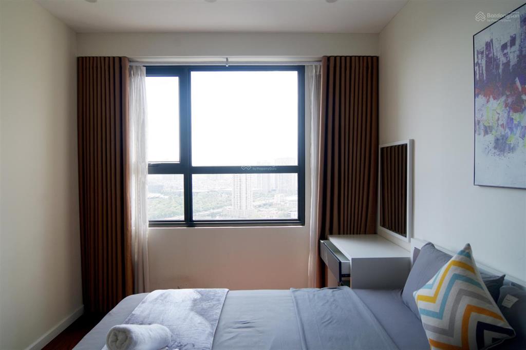 Bán căn hộ 2pn cao cấp dcapitale trần duy hưng  cạnh trường amsterdam 77m²  giá chỉ 8.8 tỷ