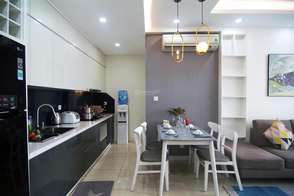 Bán căn hộ 2pn cao cấp dcapitale trần duy hưng  cạnh trường amsterdam 77m²  giá chỉ 8.8 tỷ
