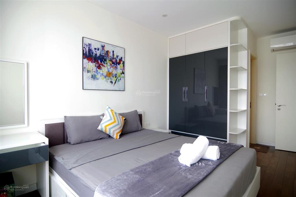 Bán căn hộ 2pn cao cấp dcapitale trần duy hưng  cạnh trường amsterdam 77m²  giá chỉ 8.8 tỷ