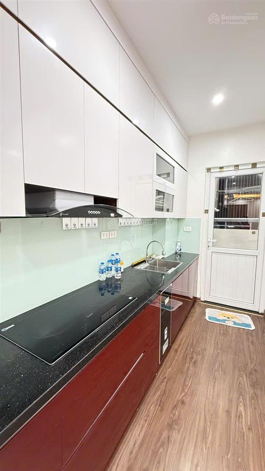 Bán căn hộ 3pn quận cầu giấy  tòa 30t1 nam trung yên đã có sổ đỏ 80m2 giá 6.9 tỷ