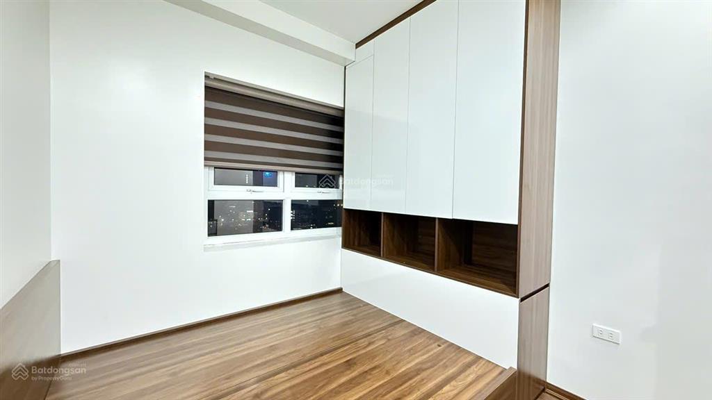 Bán căn hộ 3pn quận cầu giấy  tòa 30t1 nam trung yên đã có sổ đỏ 80m2 giá 6.9 tỷ