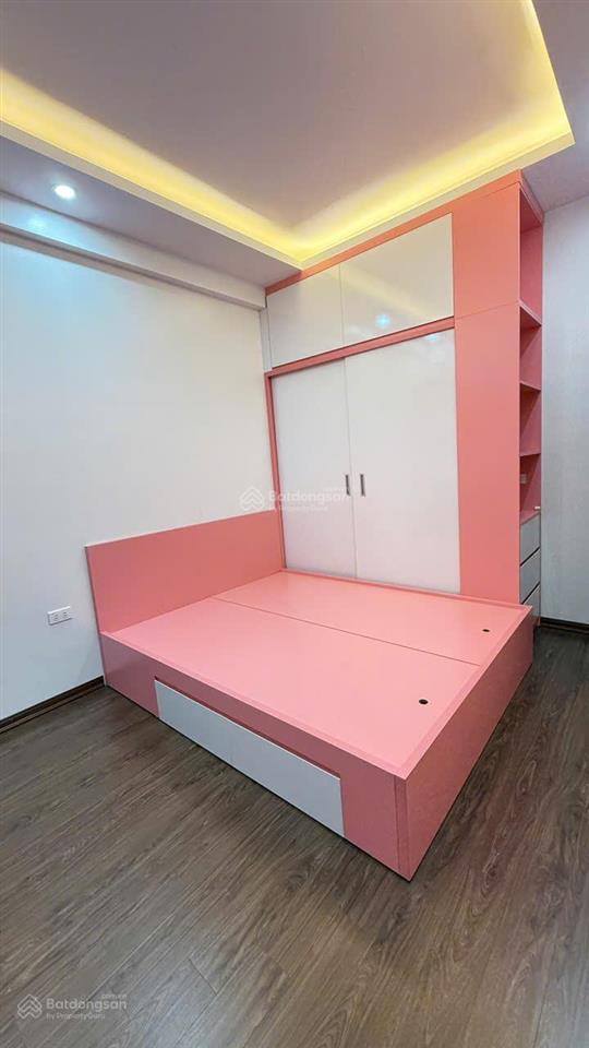 Bán căn hộ 3pn quận cầu giấy  tòa 30t1 nam trung yên đã có sổ đỏ 80m2 giá 6.9 tỷ