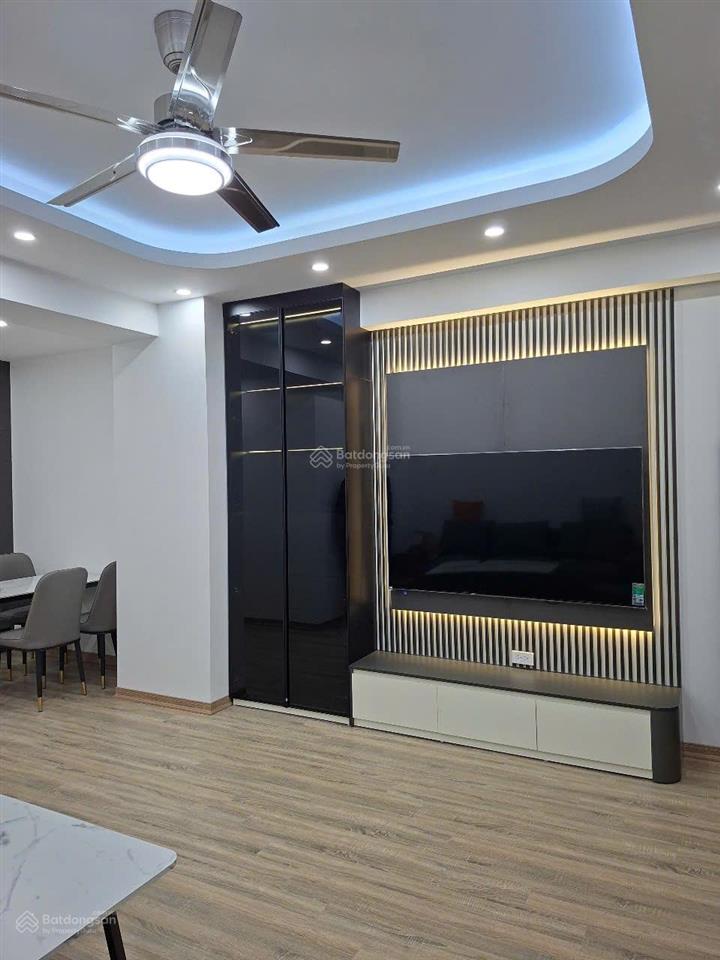 Bán căn hộ 2pn  55m2  tòa 30t nam trung yên  cầu giấy  giá chỉ 4.x tỷ