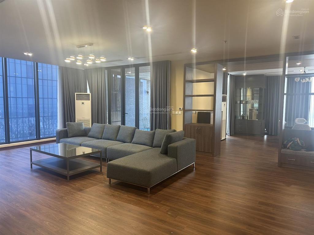 Chính chủ gửi bán penthouse cao cấp tại tòa m1  vinhomes metropolis, 29 liễu giai, ba đình 271m2