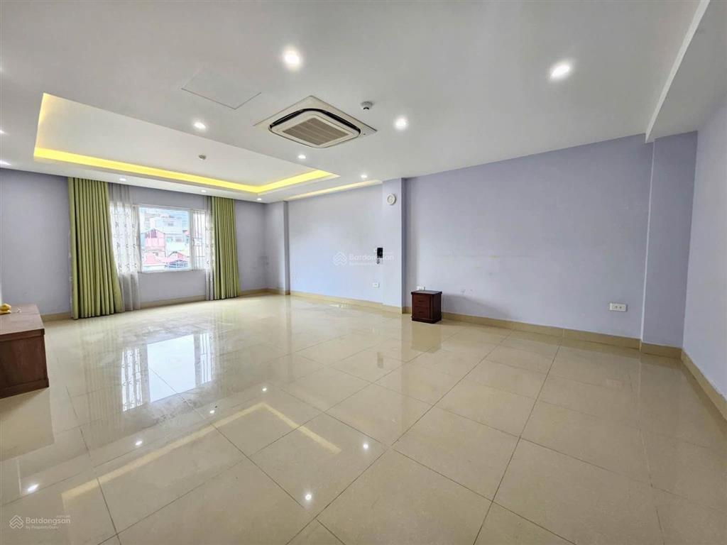 Tôi cho thuê nhà mặt phố liền kề khu nam trung yên, đường trung kính 80m2 6 tầng giá 70 triệu