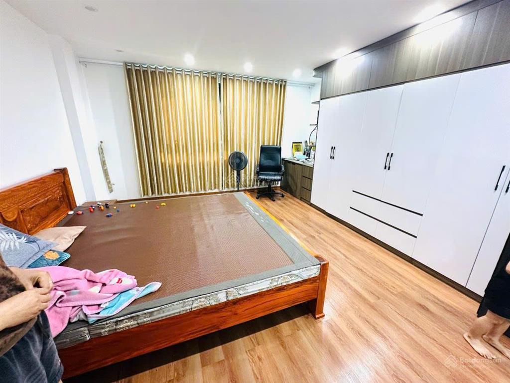Chính chủ bán nhà mặt phố cầu giấy đường trần đăng ninh 45 m2 giá 2x tỷ