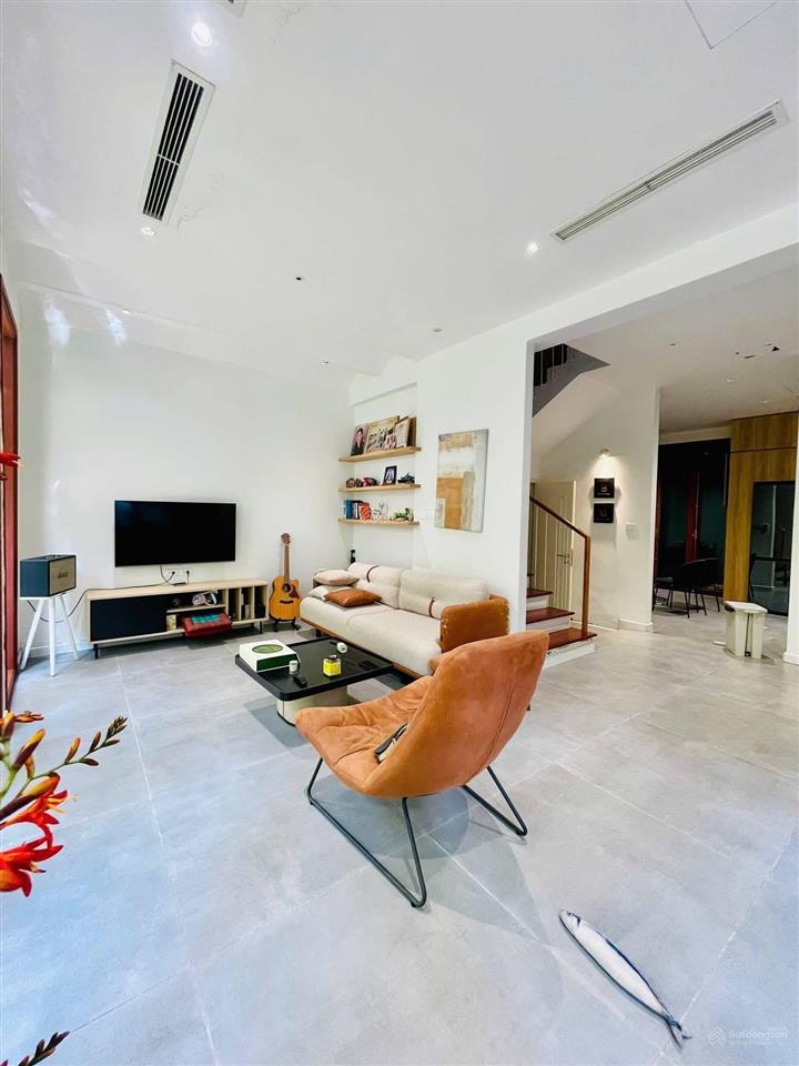 Bán biệt thự phố linh lang quận ba đình 140m2 mặt tiền 10m giá 55 tỷ