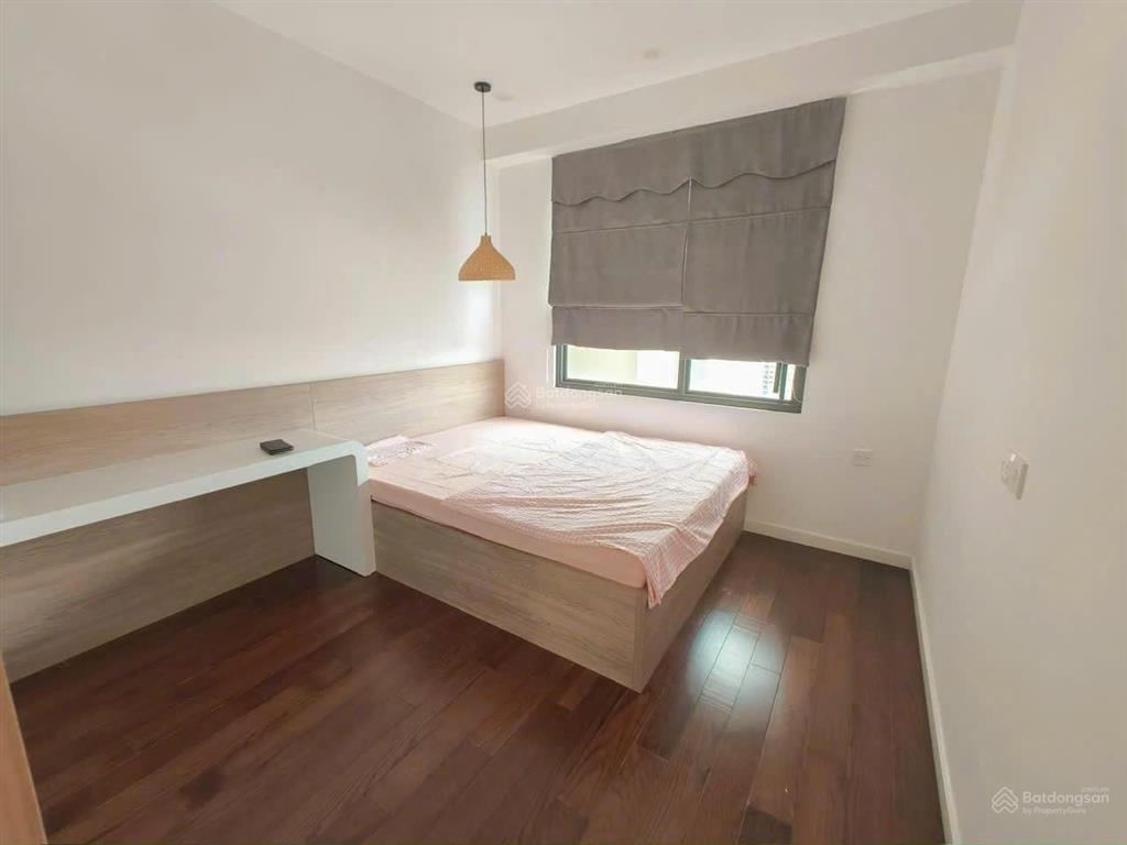 Bán căn hộ 74m2 view hồ 7.x tỷ 2 phòng ngủ dự án vinhome d'capital trần duy hưng