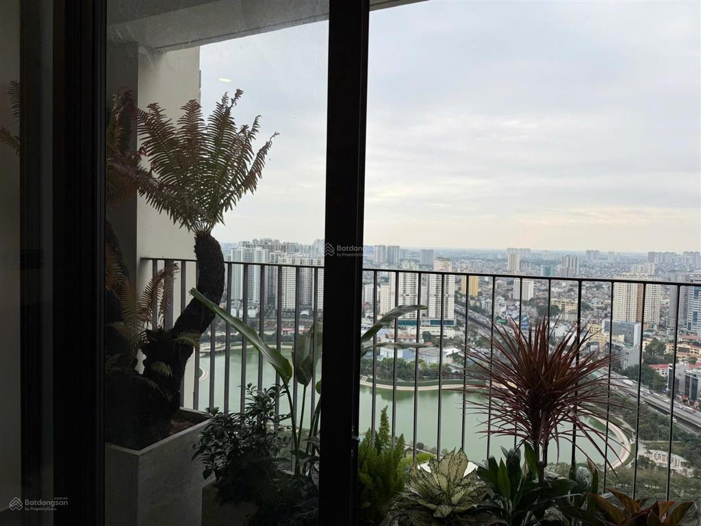 Bán căn hộ 74m2 view hồ 7.x tỷ 2 phòng ngủ dự án vinhome d'capital trần duy hưng