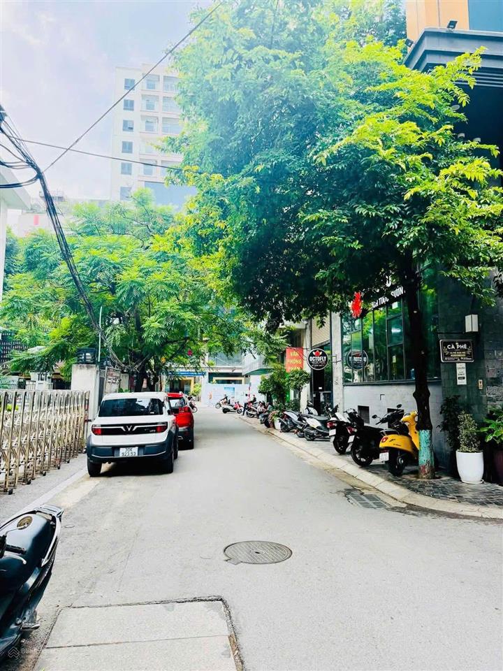 Bán nhà 6 tầng thang máy vỉa hè kinh doanh giá nhỉnh 20 tỷ