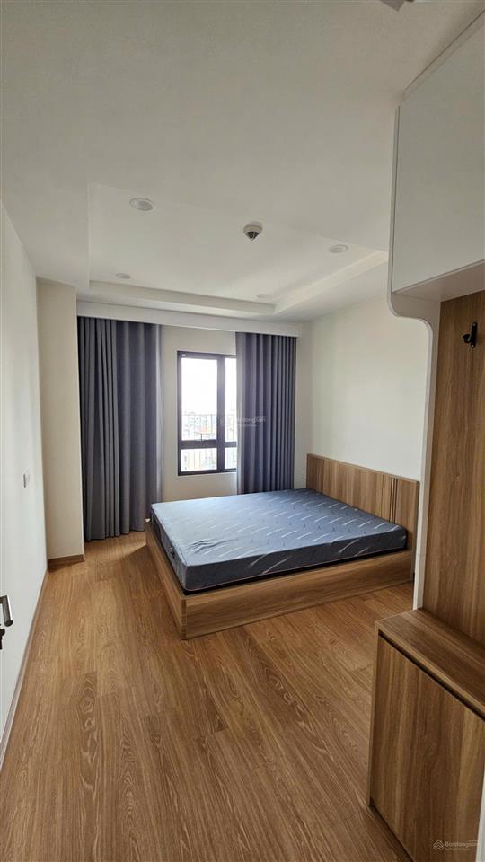 Cần bán gấp căn hộ tại chung cư tại kosmo tây hồ 102m2 3 phòng ngủ 12.9 tỷ.  0867 672 ***